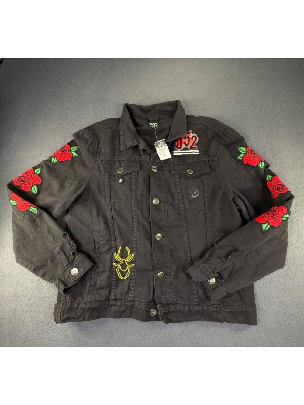 NWT Rebel Star Patch & Distressed Unisex Denim Jacket With Patches Sixe XL